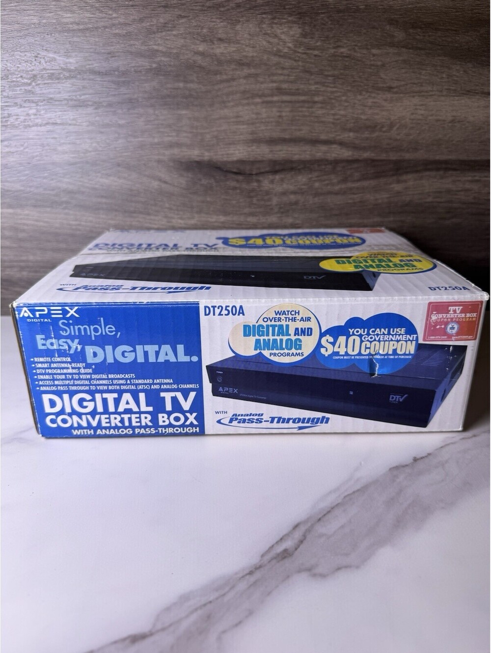 NEW Apex Digital TV Converter Box DT250A Black Analog Pass-Through DTV Tuner